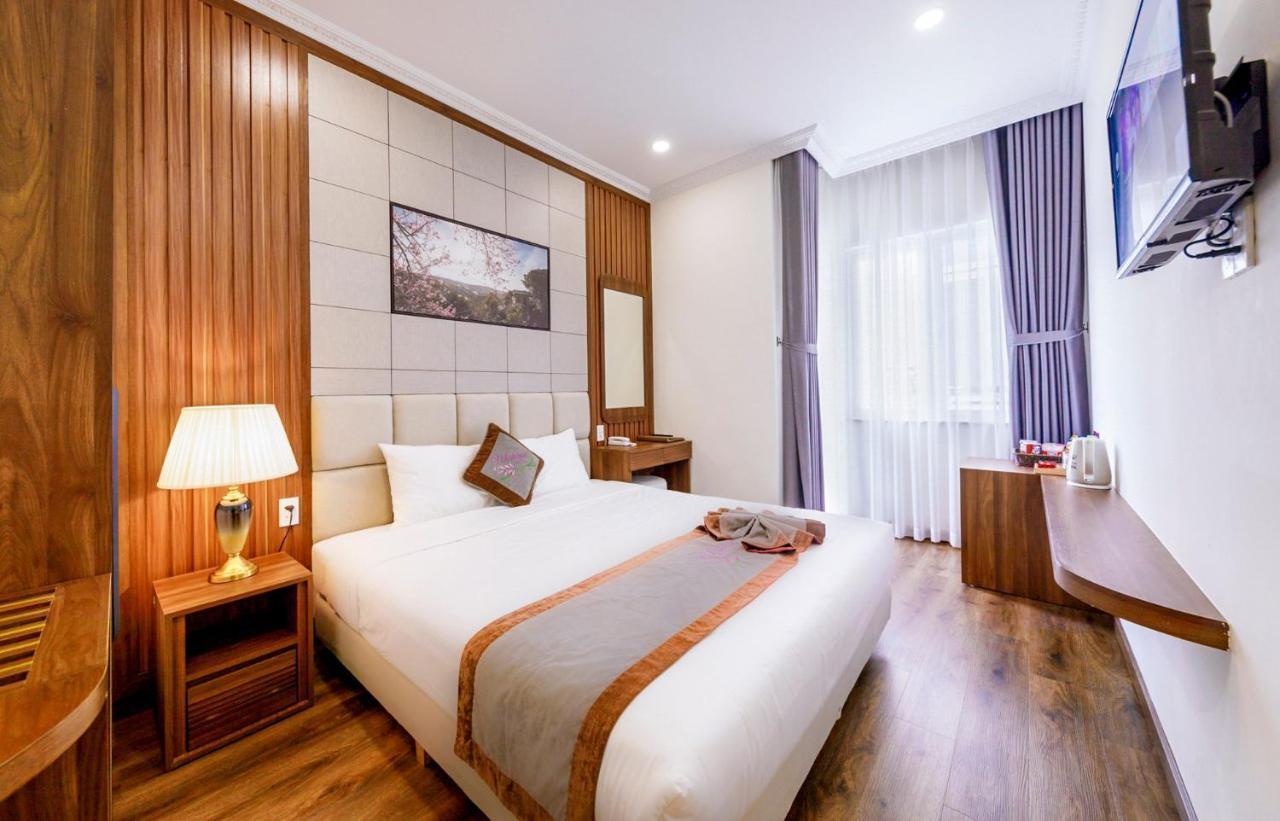 דה לאט Wisteria Hotel מראה חיצוני תמונה